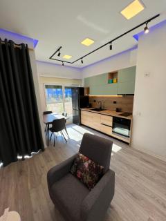 Sunflower Apartment - Tirana - 1