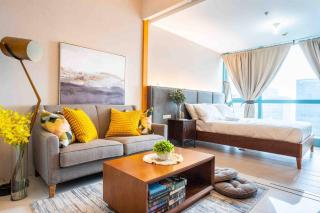 Stylish 1BR Units near Mitsukoshi and Uptown Mall in the Heart of BGC - Manila - 9
