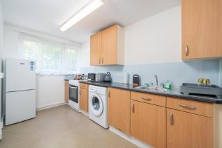 One-Bedroom Ground Floor Gem 15 Mins from Kings Cross - 6