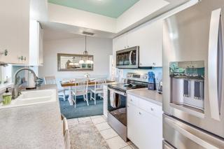 Lakefront Venice Home 4 Mi to Manasota Key Beach! - Venice - 1