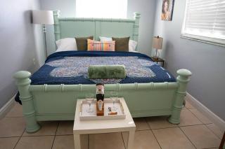 2 Spacious Units Near Clearwater Beach - Clearwater - 5