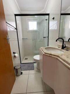Apartamento 2 Dormitórios, ótima localização, perto do mar - Capão da Canoa - 2