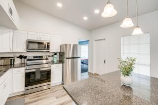 Game Room and Patio Family Home in The Colony! - 2