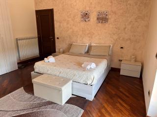 STAY IN NAPLES - Cozy apartment with kitchen -  - 4