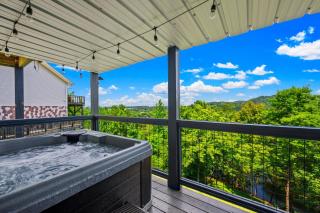 Wolfpack Retreat - Newly Renovated - 3 Bedroom Cabin - With A Lake and Mountain View - 8