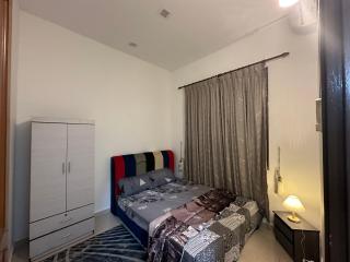three bedroom tarraced house - RainaHomestay Pasir Gudang - 7