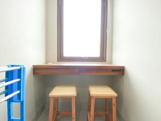 Comfort 1BR at Gateway Park LRT City Bekasi Apartment By Travelio - Bekasi - 4