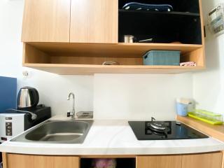 Best Homey Studio at Patraland Urbano Apartment By Travelio - Bekasi - 6