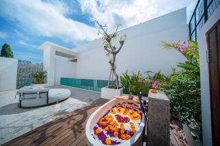 Ayona Villa Canggu by Ini Vie Hospitality - 8