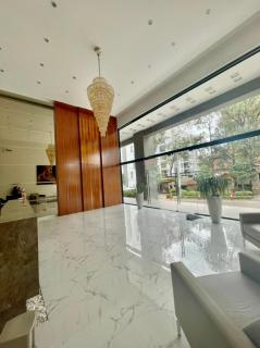 Monoambiente completo, amplio y céntrico - 9