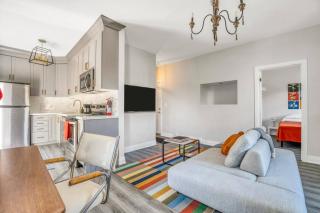 Stylish Mid-Century Stay, 5 Mins to Hospital - Peterborough - 4