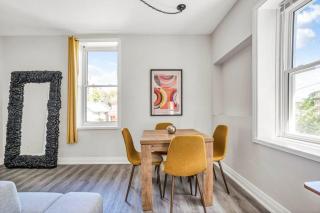 Stylish Mid-Century Stay, 5 Mins to Hospital - Peterborough - 2