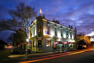 Funky Port Melb Warehouse meets NY Loft Oz Style - 8