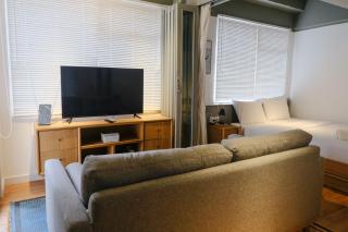 Studio with Private Living Room at Jarrdin Cihampelas Apartment By Travelio - Bandung - 4