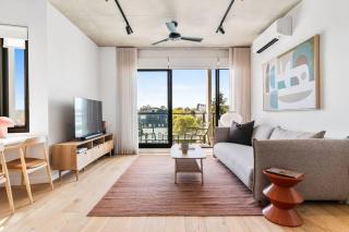 Central Chic Cool Richmond Apt 2BR Sleeps 6 - 8