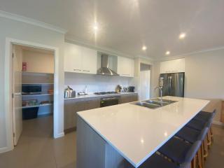 World Class on Wattle - Inverloch - 5