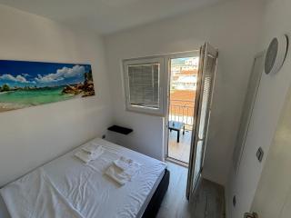 Apartment Saint Tropez Budva, Parking-garaža - Budua - 3