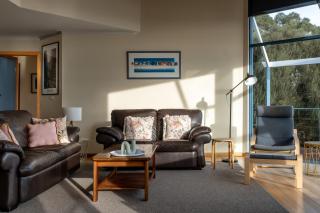 Waterline Holiday Home - Coles Bay - 5