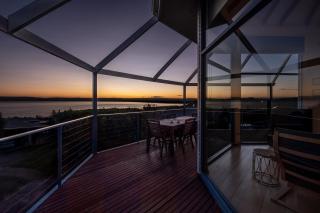 Waterline Holiday Home - Coles Bay - 2
