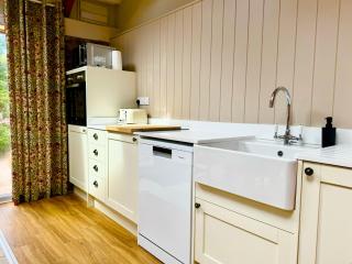 Hideaway Cottages - Greenacres Estates - Tenby - 2