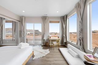 Page Arizona border town- Tranquil Zen Retreat with Amazing Mesa Views - Big Water - 1