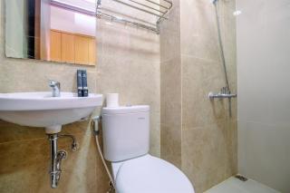 Comfort and Best Deal Studio Room Transpark Cibubur Apartment By Travelio - Depok - 1