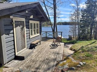 Log cabin in a beautiful seaside location - Söderkulla - 1
