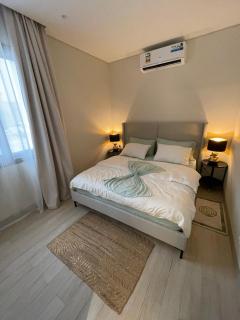 Julia Hawana Salalah - 1