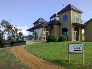 Sutherland Estate - Stunning Yarra Valley Vineyard - 3