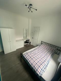 Housemandu Downstairs - Plumstead - 4