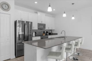 4 Bedrooms 3 Bathrooms Storey Lake 2949 Ss - 7