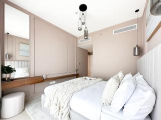 Sky High Luxury 50th FLR Lux 2BDR Apartment in Downtown - 2