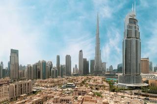 5 Minute Walk to The Fountains! Full Burj Khalifa View! 5-star Pool & Gym! - Dubai - 3