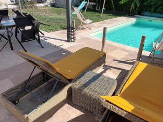 Maison au calme avec piscine - Alleins - 0