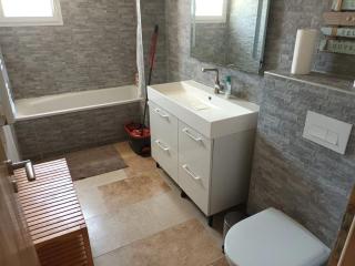 Maison au calme avec piscine - Alleins - 2