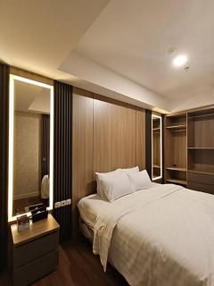 Gold Coast 1BR room PUDONNG netflix sofa bed - Jakarta - 0
