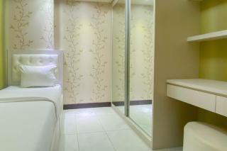 Fancy and Nice 2BR at Cinere Resort Apartment By Travelio - Depok - 6