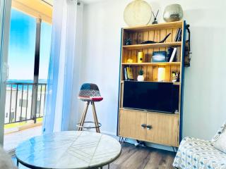 Grand Bleu, Vue sur Lac, Cosy et Chic WIFI Centre ville, Plage - Istres - 8