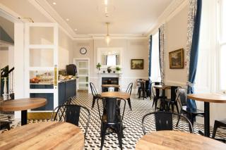 Prince William Hotel - London - 1