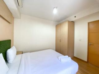 Comfort 2BR at 6th Floor Metropark Condominium Jababeka Apartment By Travelio - Bekasi - 8