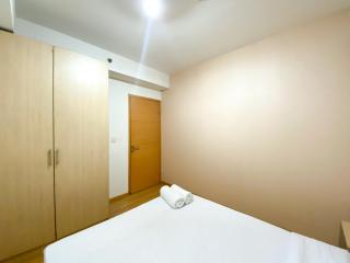 Comfort 2BR at 6th Floor Metropark Condominium Jababeka Apartment By Travelio - Bekasi - 6