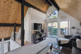 Warm and Cozy Mountain and Lake View Haven cottage - Kelseyville - 3