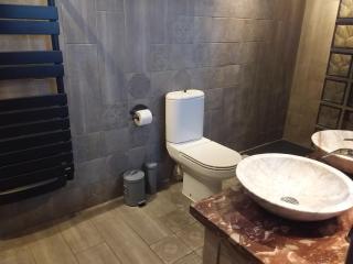 Chambre pour 2 personnes avec salle de bain privée - Tourves - 3