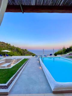 Koumaros Aparthotel - Agia Paraskevi - 4