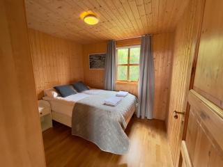Private cottage on Golden Circle with hot tub - Selfoss - 2