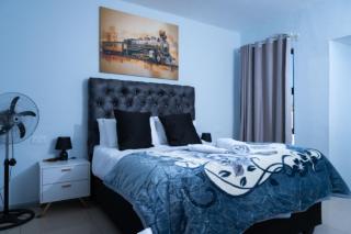De Lux Villa - 1