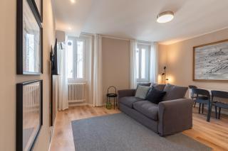 Arnaldo Cozy Home Stay Central with Piazza View - Brescia - 0