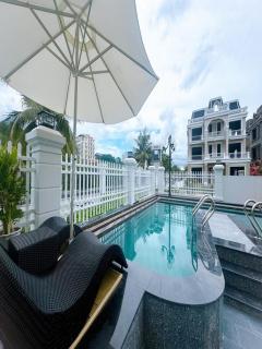 Villa 13 phòng ngủ vip - Đầy đủ tiện nghi - Bể bơi riêng - Bàn Bi a - Ha Long - 0
