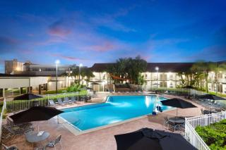 La Quinta Inn by Wyndham Cocoa Beach-Port Canaveral - Cocoa Beach - 3