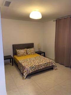 Charmant appartement pour famille uniquement en résidence à Oran Gambetta - Orão - 1